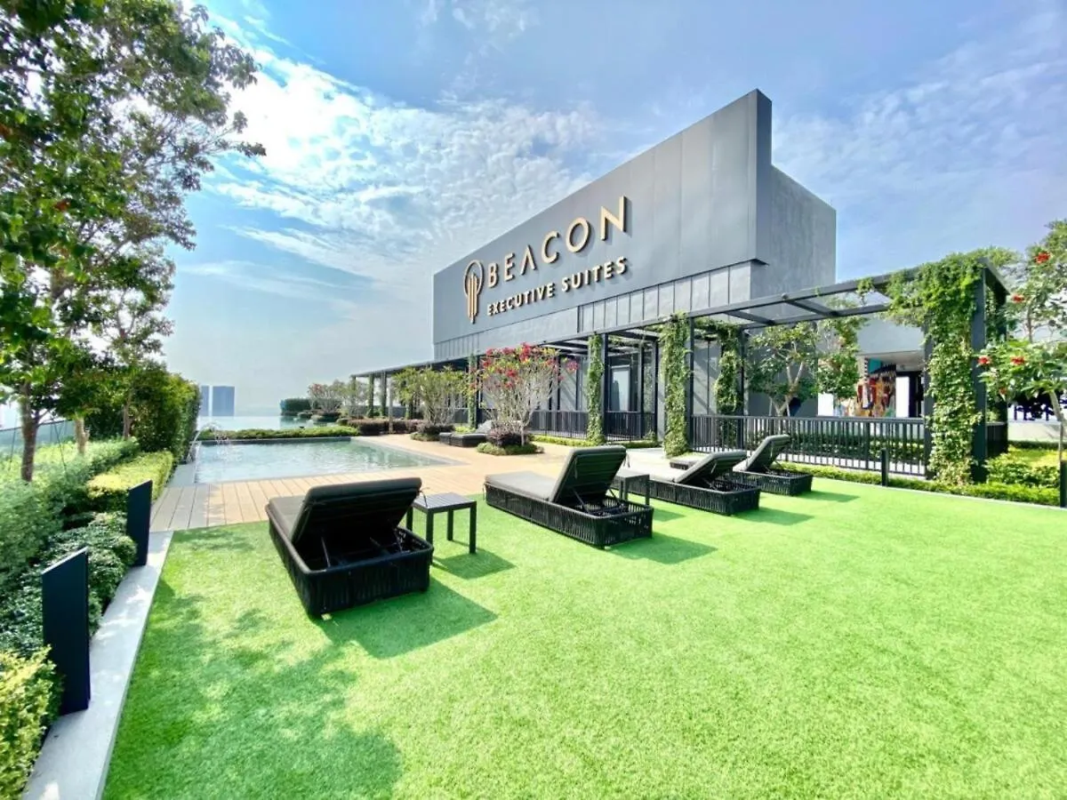 Beacon Executive Suite - Skypool Penang View George Town Malaysia