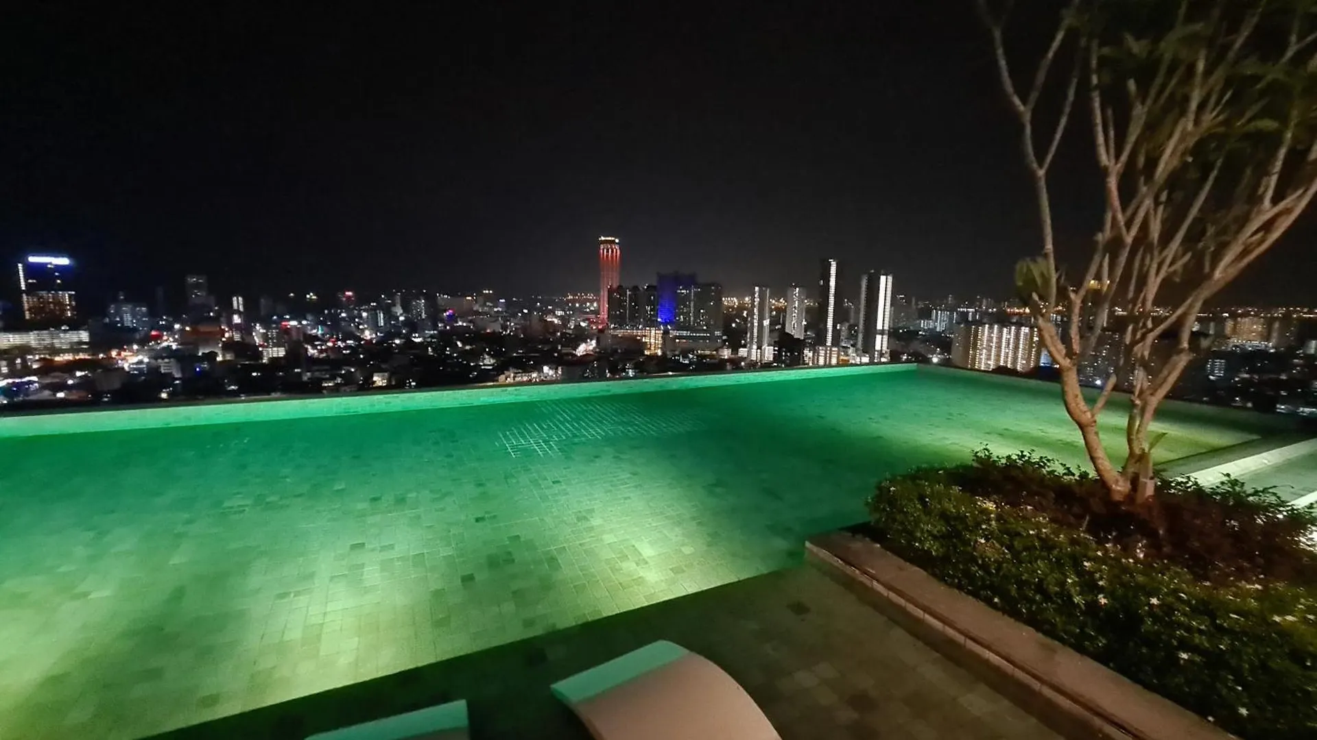 Beacon Executive Suite - Skypool Penang View George Town 0*,