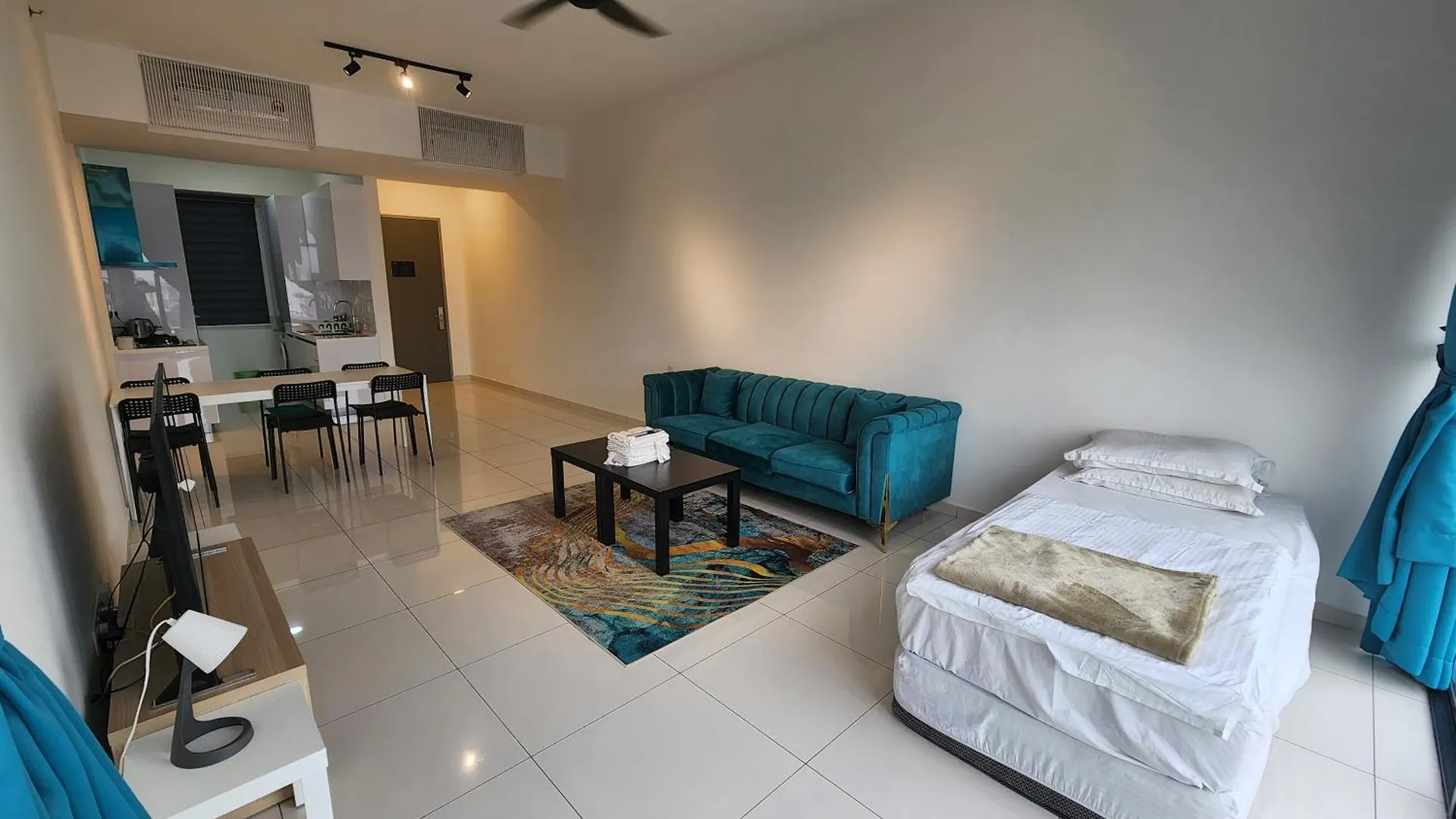 Beacon Executive Suite - Skypool Penang View George Town Apartment