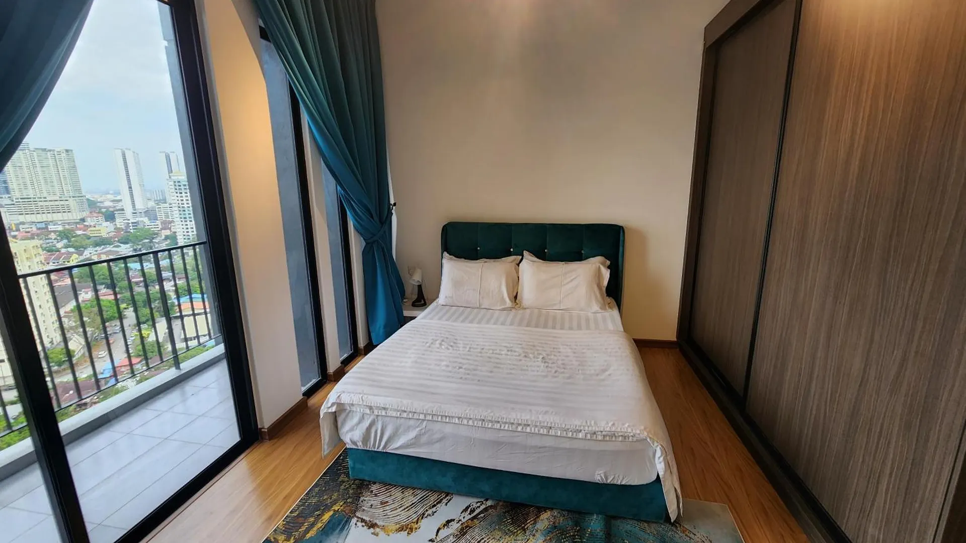 Apartment Beacon Executive Suite - Skypool Penang View George Town